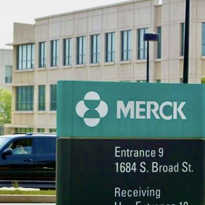 Merck, Pfizer stocks under pressure after reporting earnings