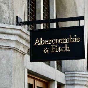 Abercrombie & Fitch reports earnings miss, 71% inventory increase