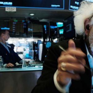 Stock market volatility: ‘Having a plan B is no bad thing,’ analyst says